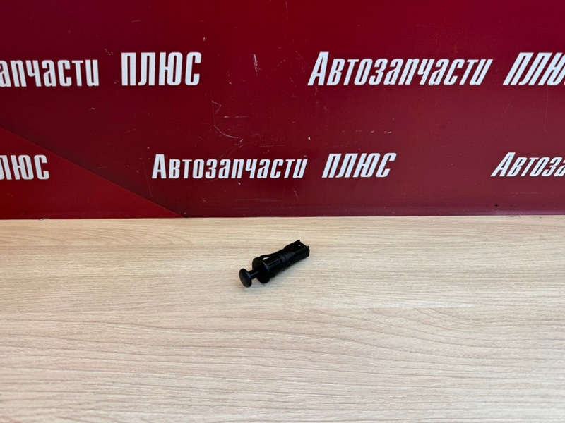 Концевик двери багажника