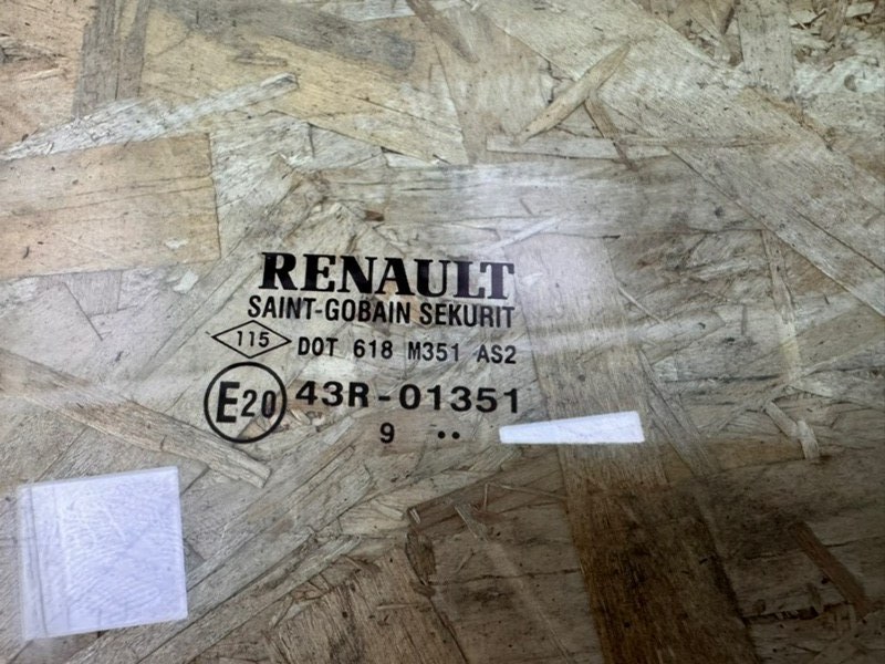 Стекло      двери