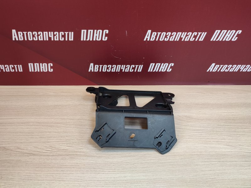 Кронштейн блока управления двигателем