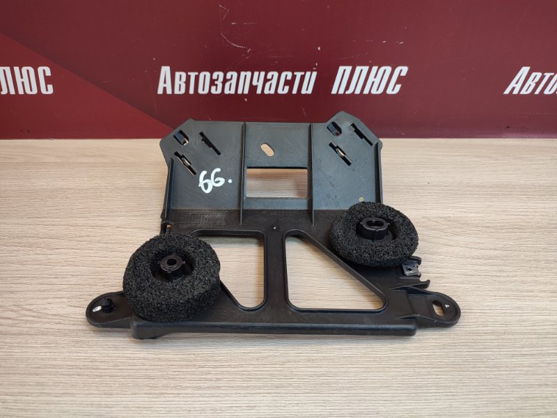 Кронштейн блока управления двигателем