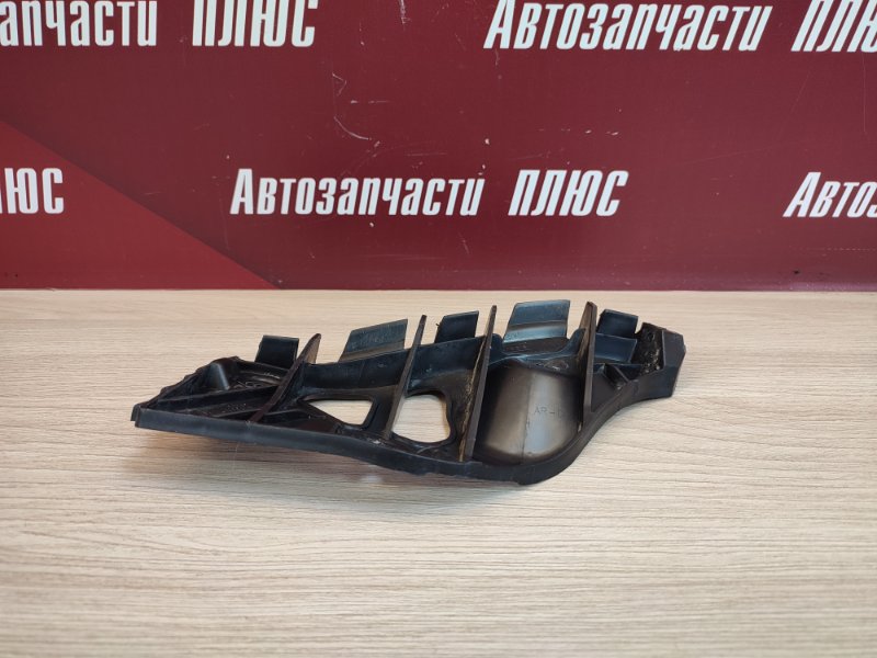 Кронштейн бампера