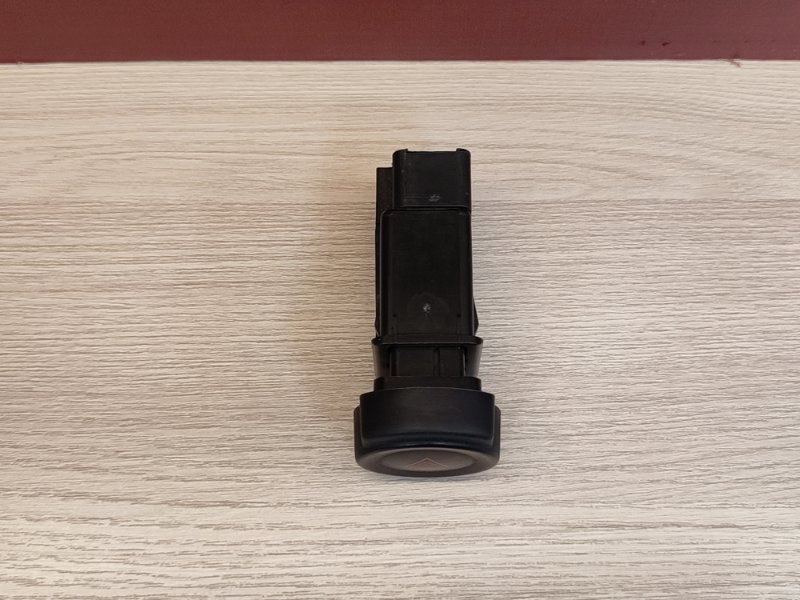 Кнопка аварийной сигнализации