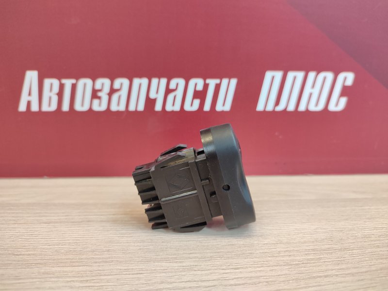 Кнопка блокировки дверей