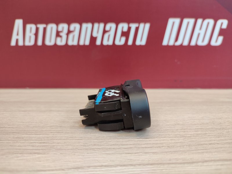 Кнопка стеклоподъемника