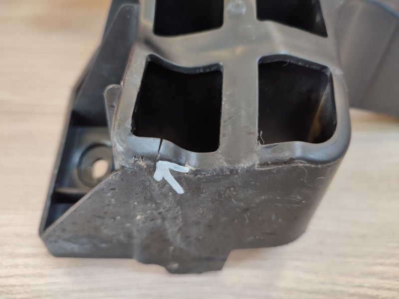 Кронштейн бампера