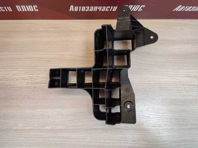 Кронштейн бампера