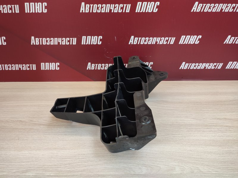 Кронштейн бампера