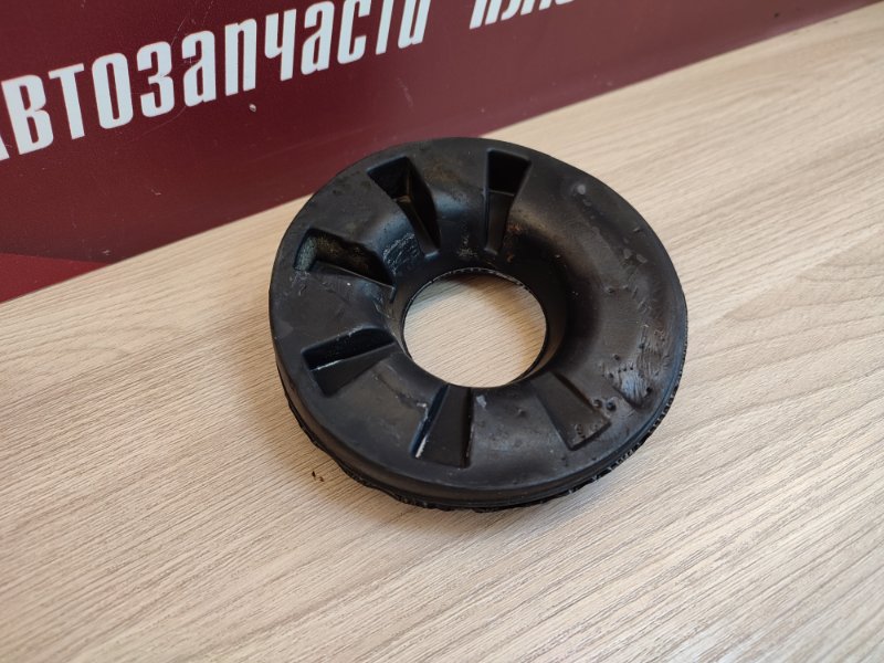 Верхняя опора    пружины