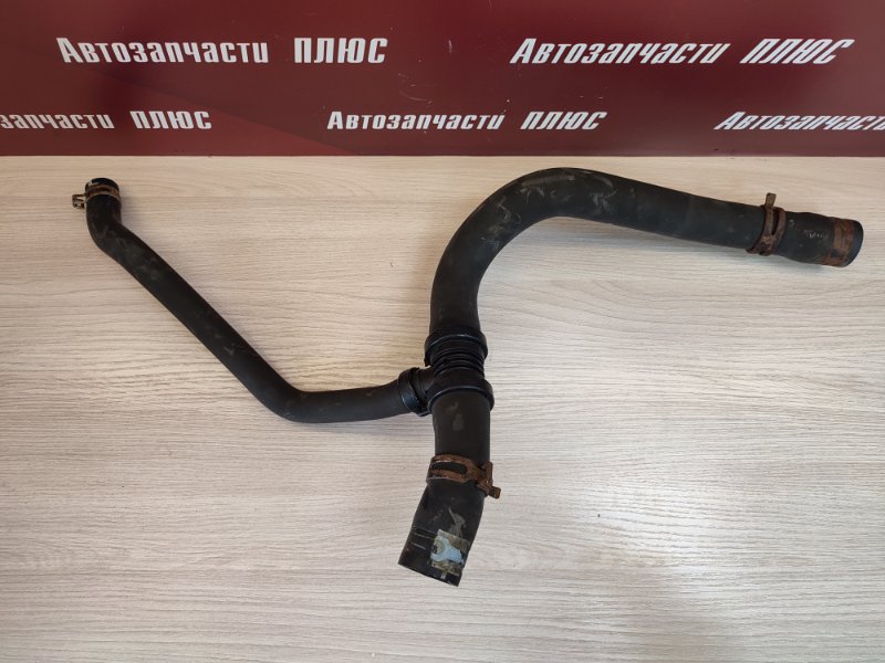 Патрубок радиатора нижний