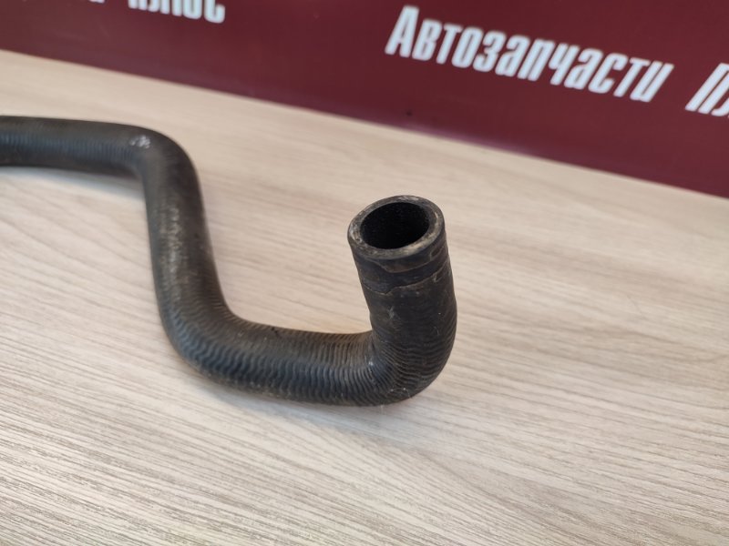 Патрубок отопителя