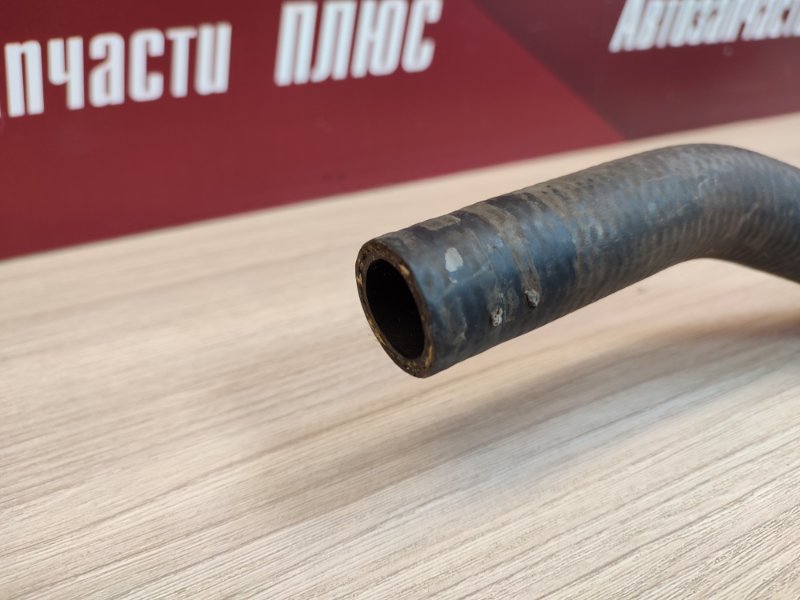 Патрубок отопителя