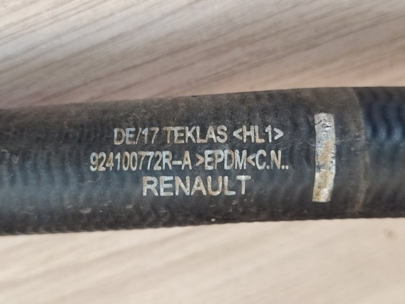 Патрубок отопителя