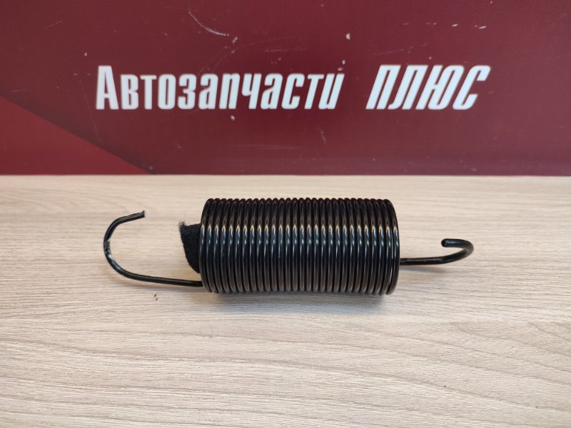 Пружина крышки багажника