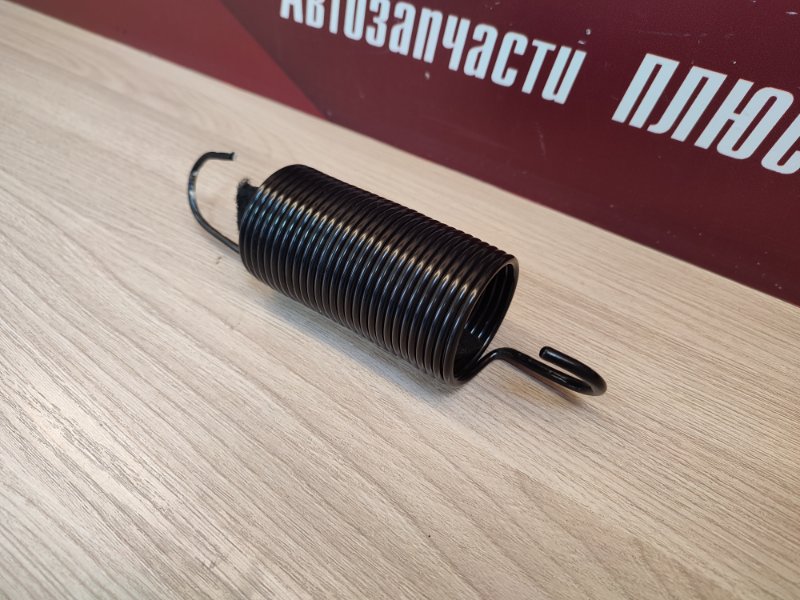 Пружина крышки багажника