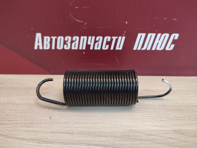 Пружина крышки багажника
