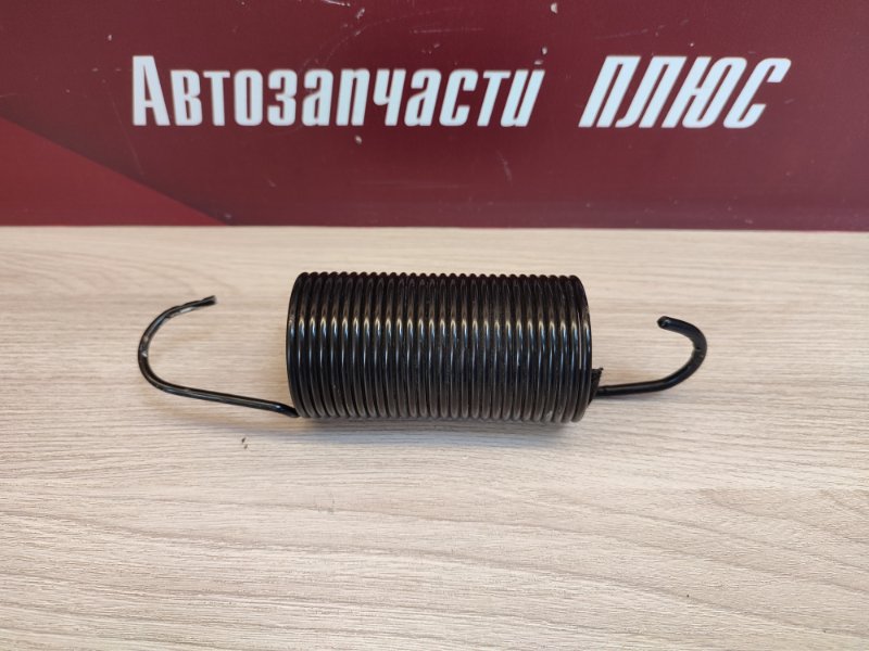 Пружина крышки багажника