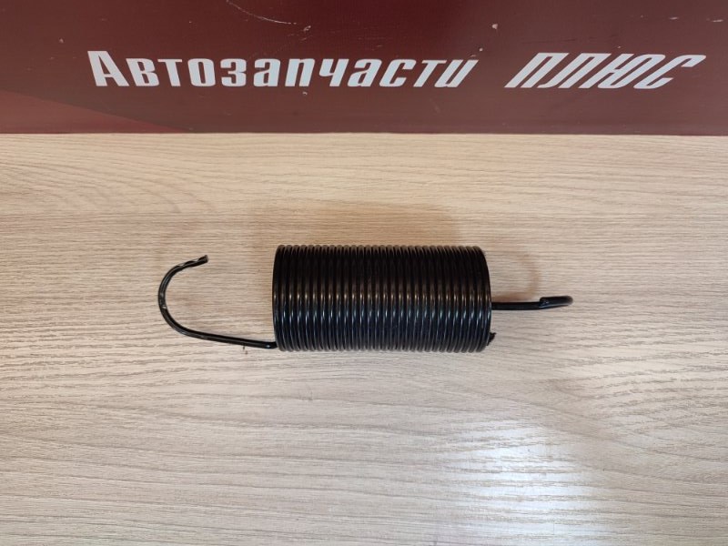 Пружина крышки багажника