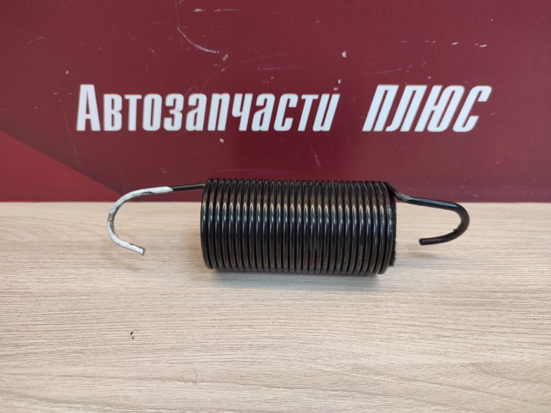Пружина крышки багажника