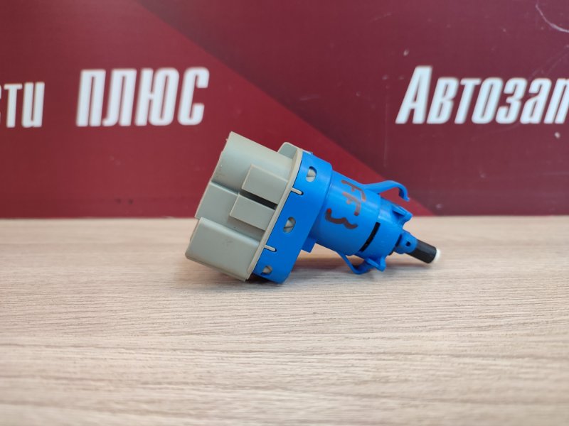 Датчик педали тормоза