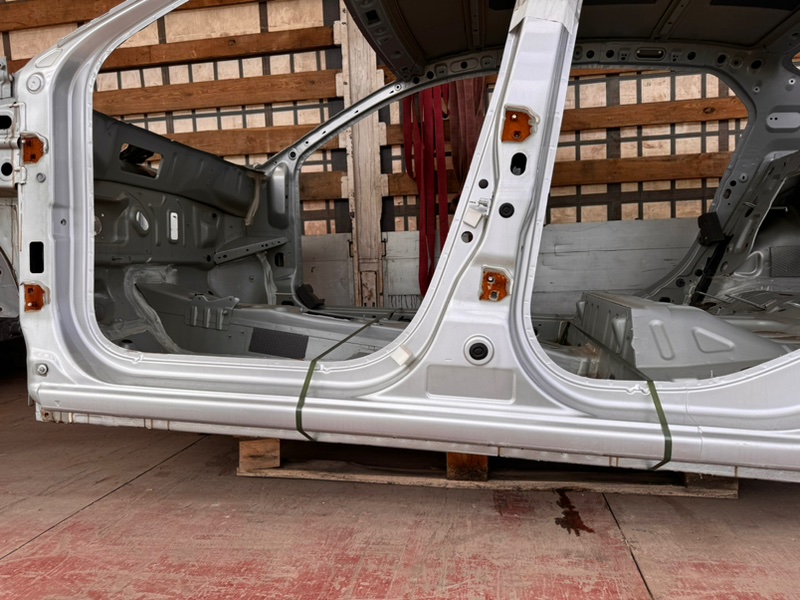 средняя стойка