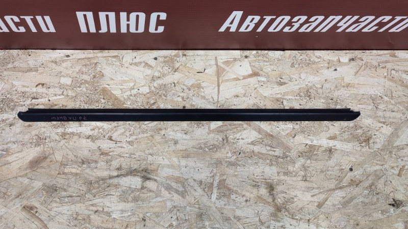 Уплотнитель стекла двери внешний