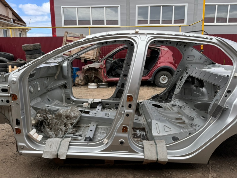 средняя стойка