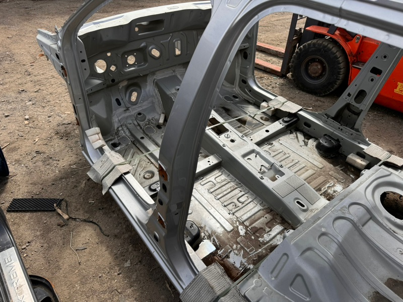 средняя стойка