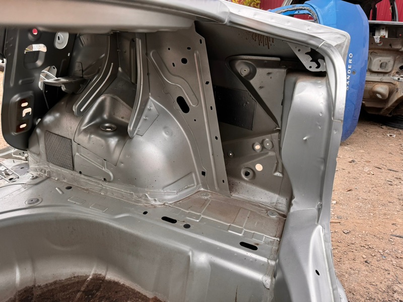 Задняя часть кузова