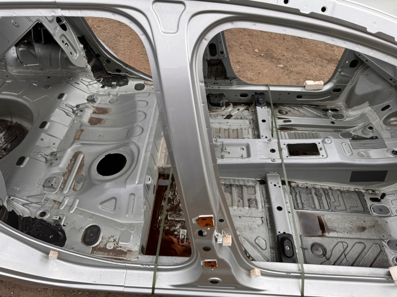 средняя стойка