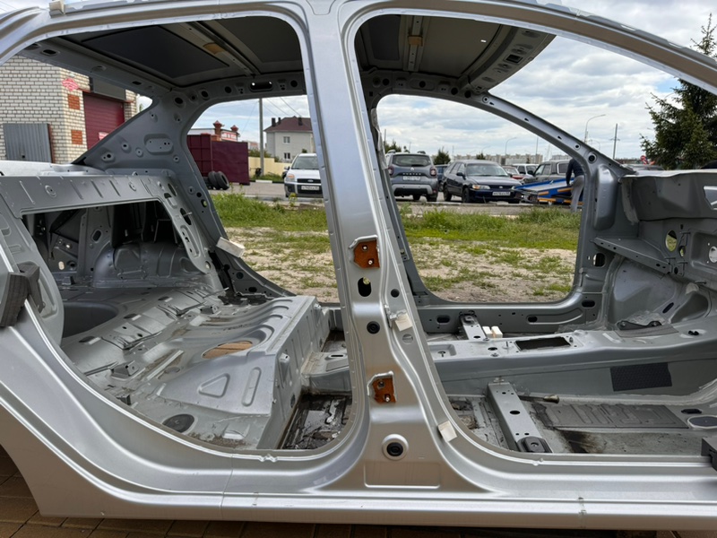 средняя стойка