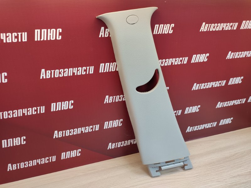 Обшивка средней стойки