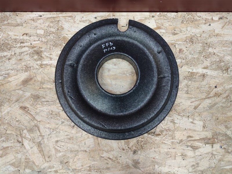 Колпак запасного колеса