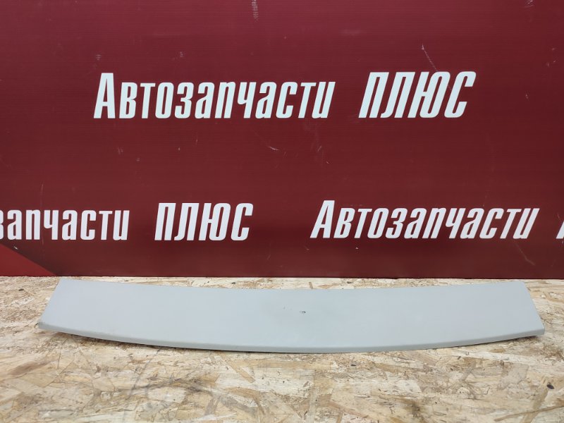 Обшивка двери багажника