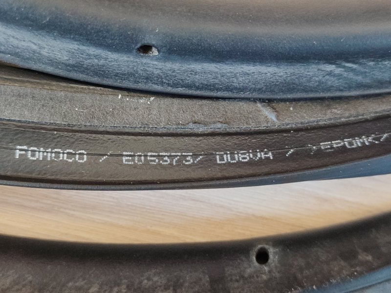 Уплотнитель      двери