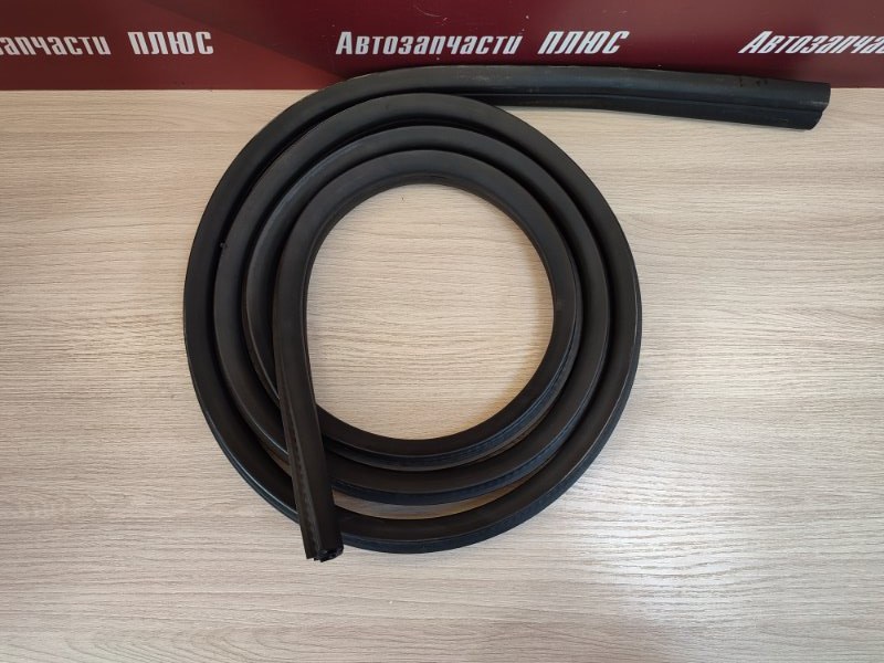 Уплотнитель      двери