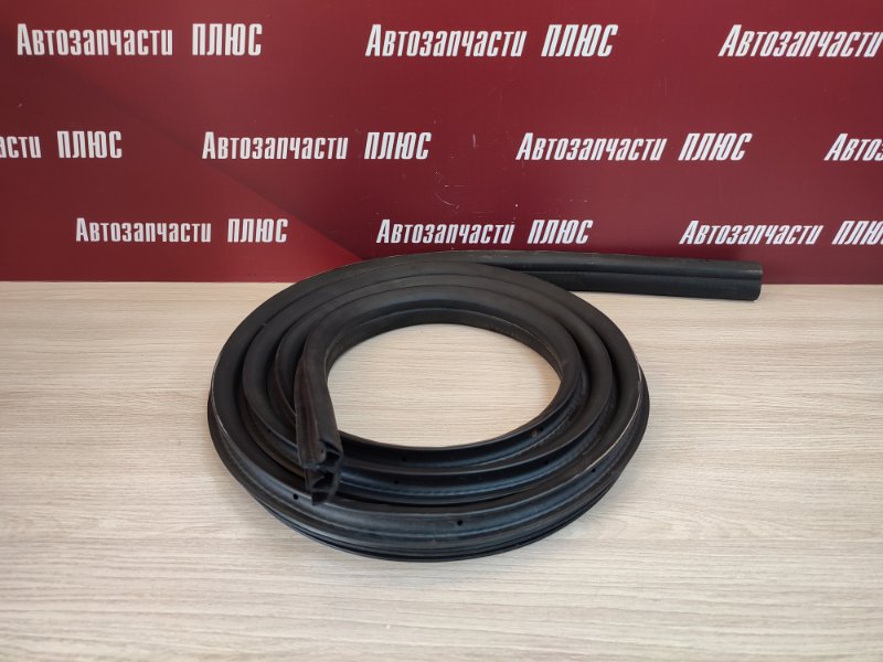 Уплотнитель      двери
