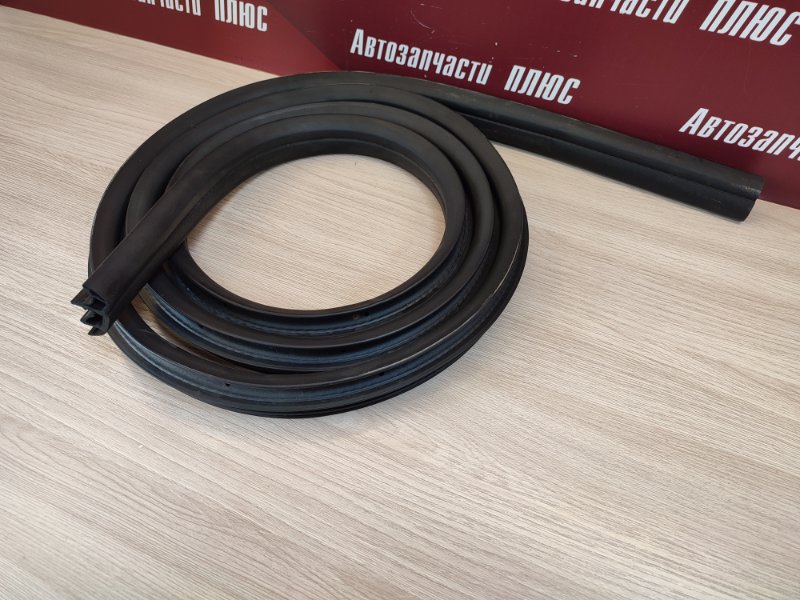 Уплотнитель      двери