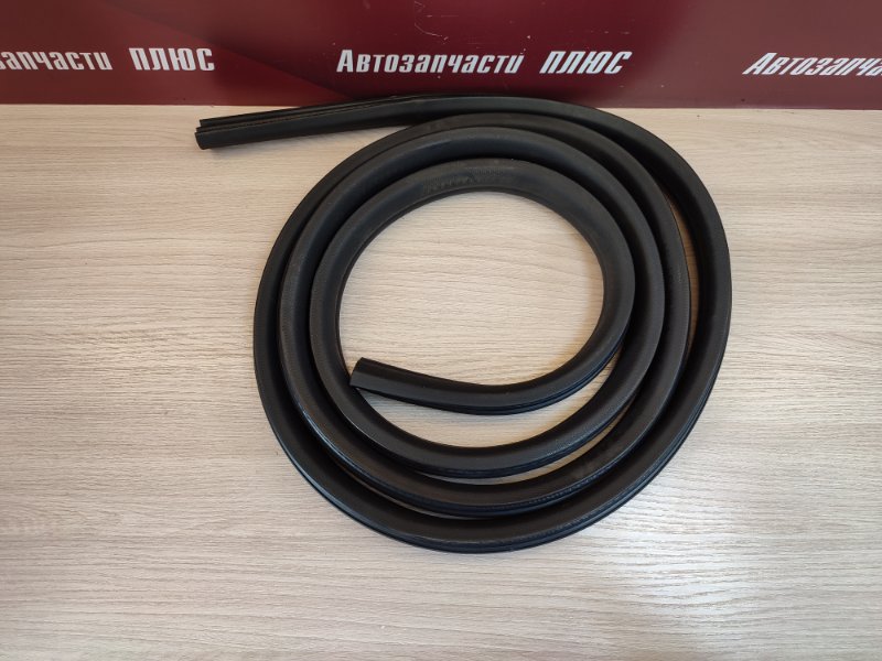 Уплотнитель      двери