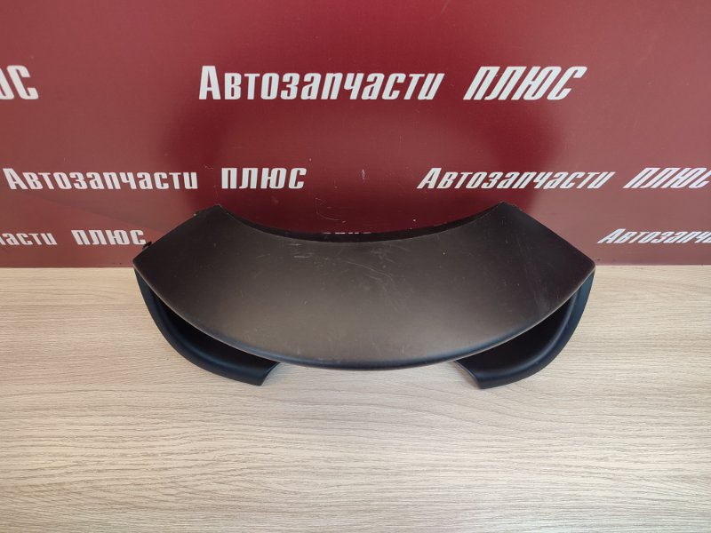 Козырек щитка приборов