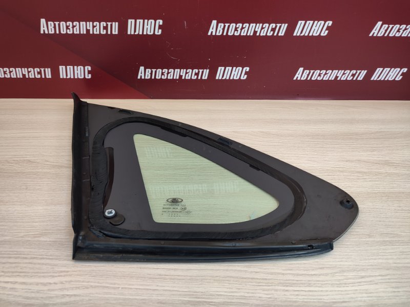 Форточка кузова