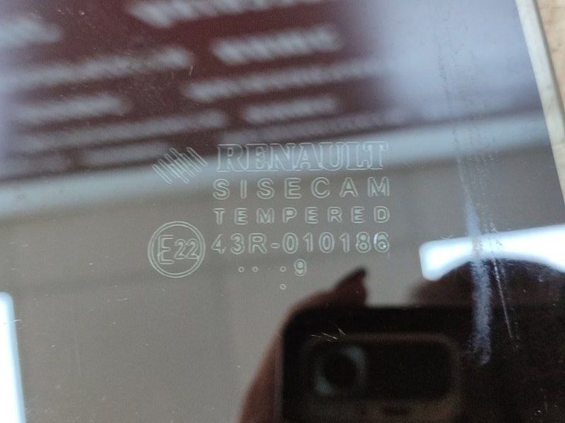 Стекло двери