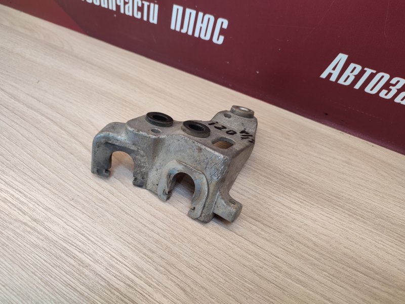 Кронштейн троса КПП