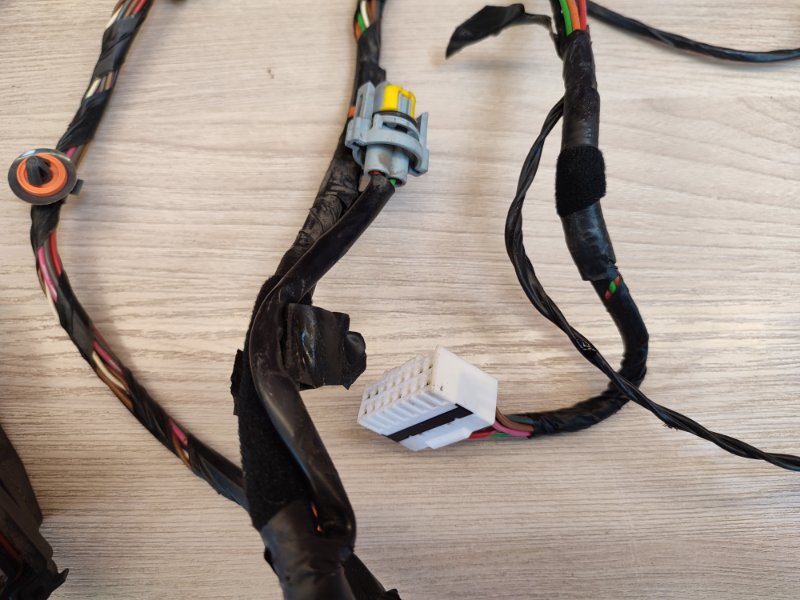 Проводка двери