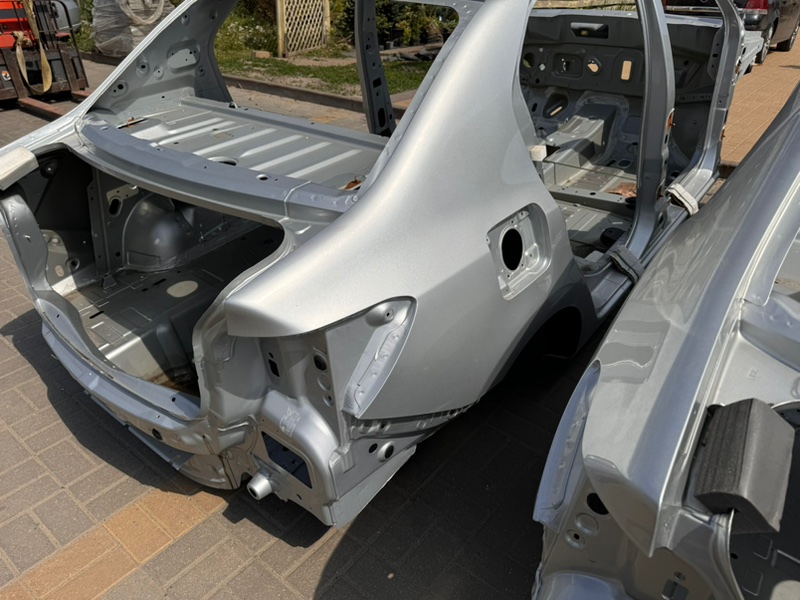 Задняя панель