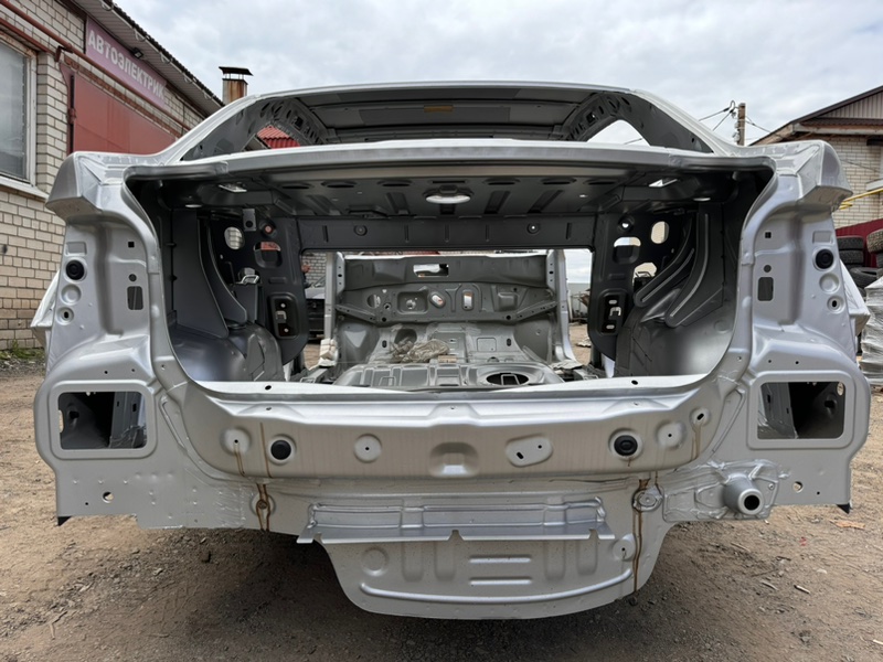 Задняя панель