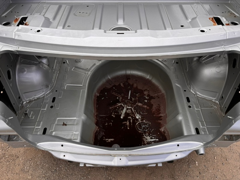 Задняя панель