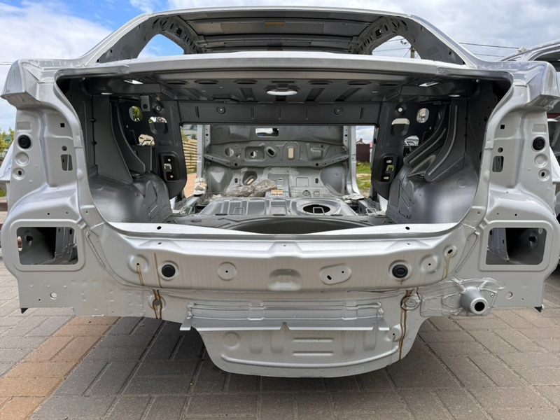 Задняя панель