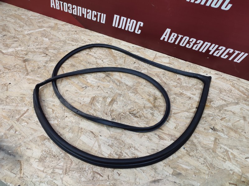 Уплотнитель двери