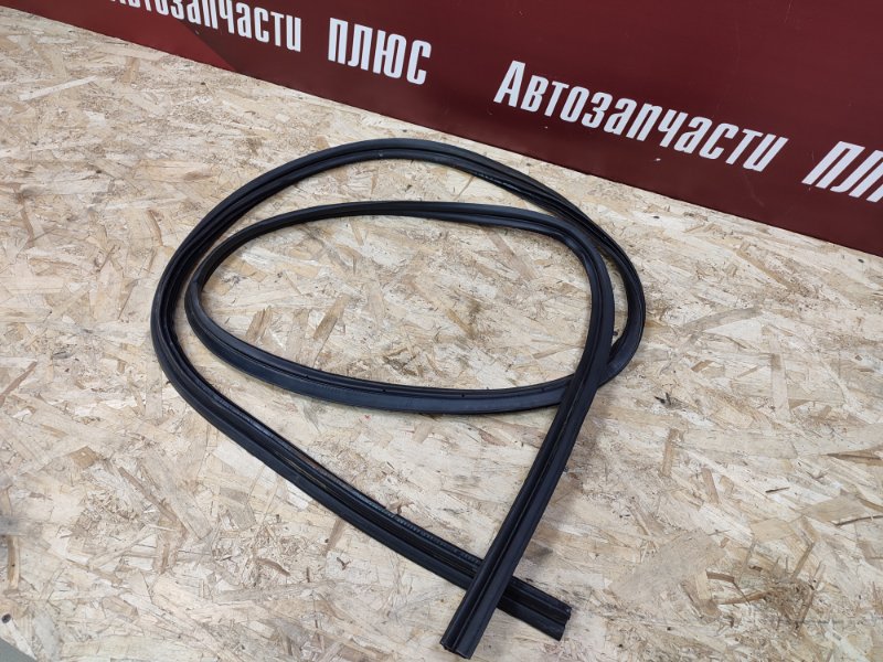 Уплотнитель багажника