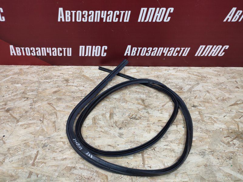 Уплотнитель багажника